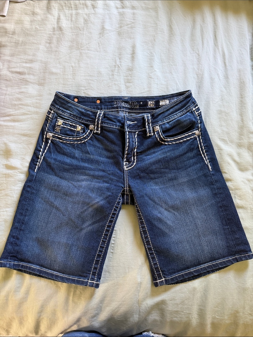 Miss Me mid-shorts size 29
